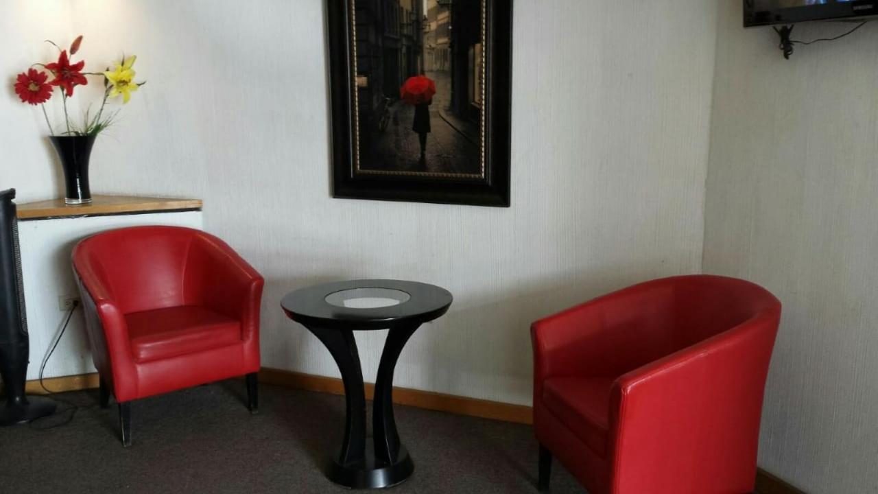 Premier Hotel Suites ซิวดัด โอเบรกอน ภายนอก รูปภาพ