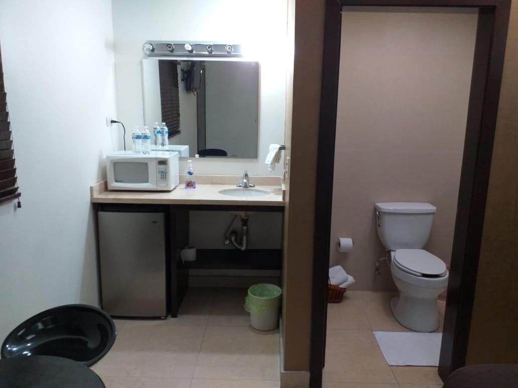 Premier Hotel Suites ซิวดัด โอเบรกอน ภายนอก รูปภาพ