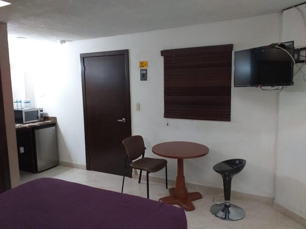 Premier Hotel Suites ซิวดัด โอเบรกอน ภายนอก รูปภาพ
