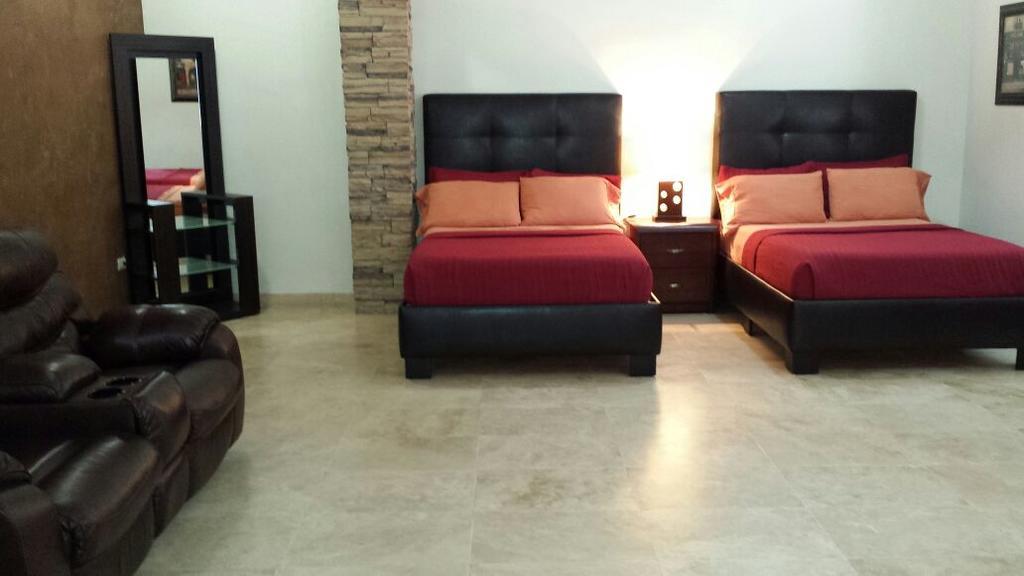 Premier Hotel Suites ซิวดัด โอเบรกอน ภายนอก รูปภาพ